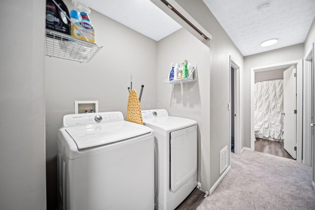 1392 Hepatica Street, Blacklick, OH 43004