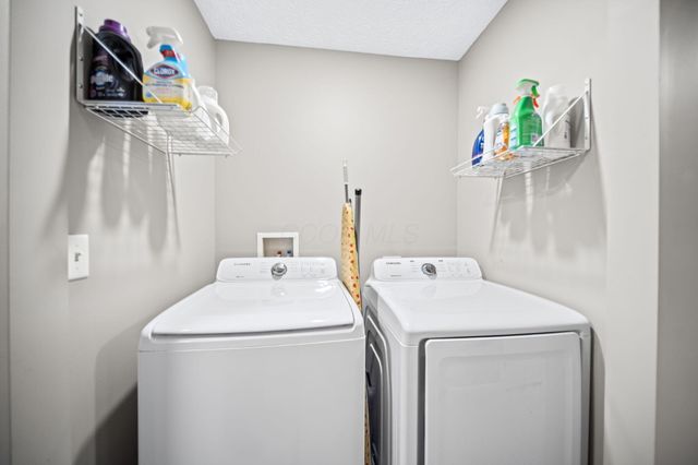 1392 Hepatica Street, Blacklick, OH 43004