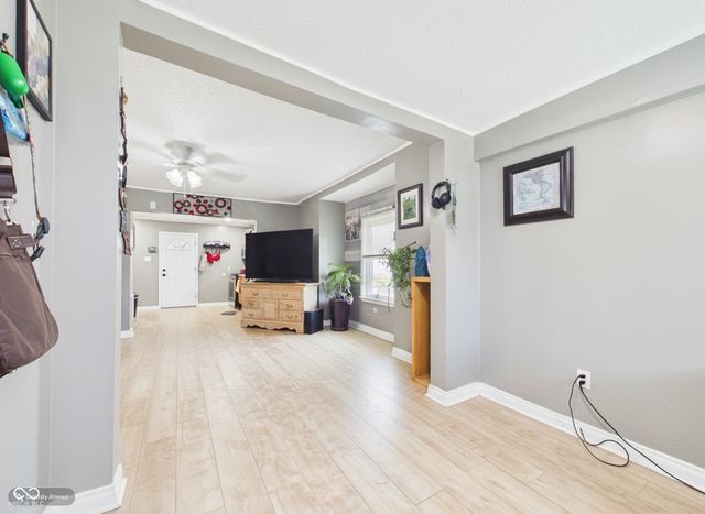 596 Christian Avenue, Noblesville, IN 46060