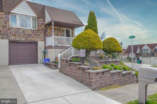1231 HEMLOCK DR, Philadelphia, PA 19116