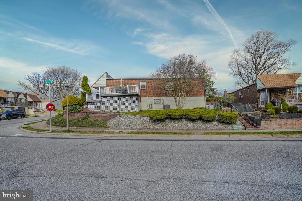 1231 HEMLOCK DR, PHILADELPHIA, PA 19116 — photo 3