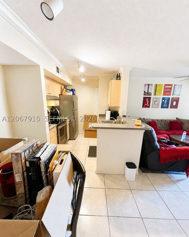 2457 Centergate Dr 203, Miramar, FL 33025