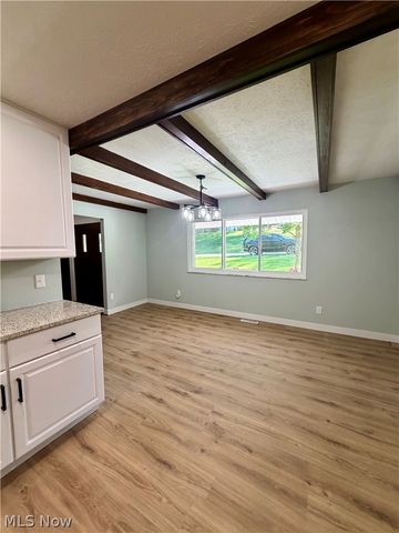 60 Canterbury Drive, Parkersburg, WV 26104