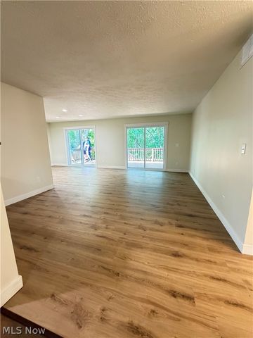 60 Canterbury Drive, Parkersburg, WV 26104