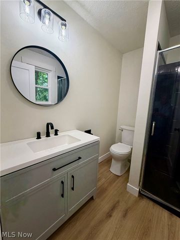 60 Canterbury Drive, Parkersburg, WV 26104