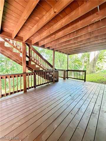 60 Canterbury Drive, Parkersburg, WV 26104