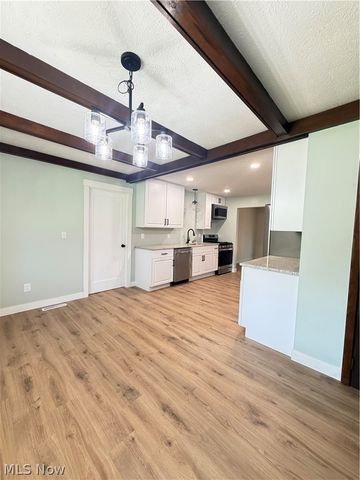 60 Canterbury Drive, Parkersburg, WV 26104
