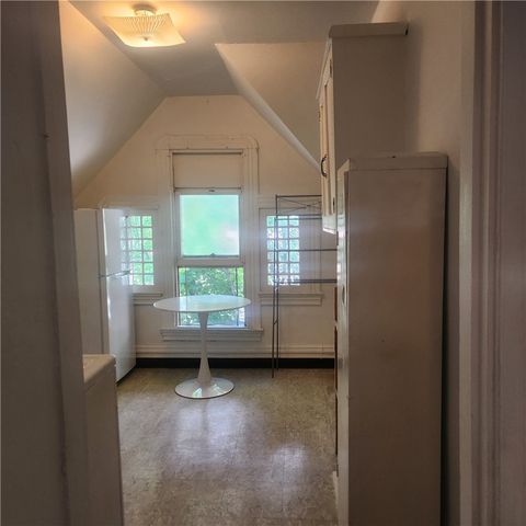 602 Mulberry 3, Wilkinsburg, PA 15221