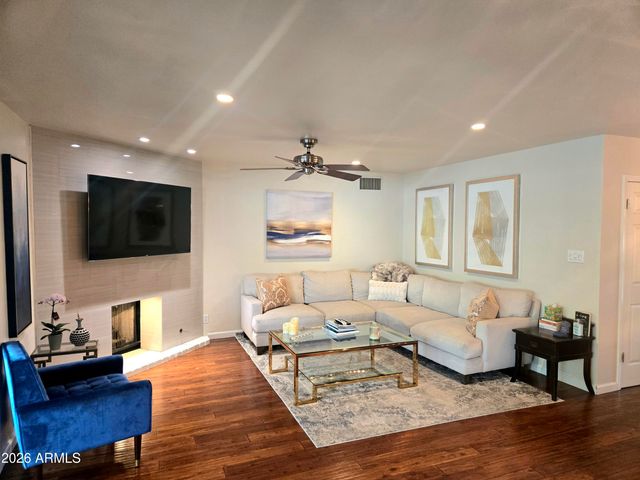 3536 E HAZELWOOD Street, Phoenix, AZ 85018