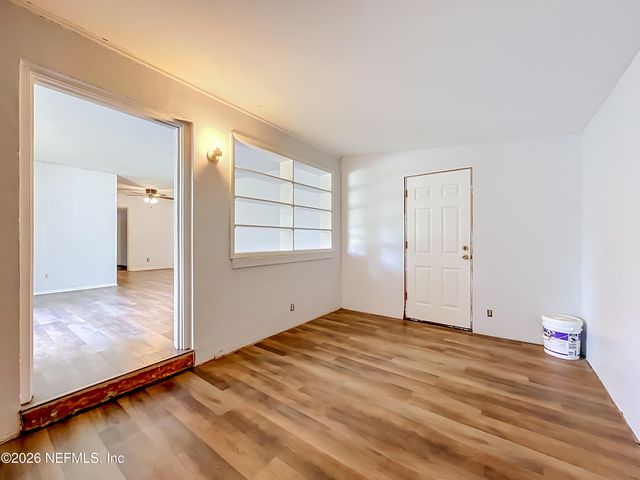 8146 LA MARNE Drive, Jacksonville, FL 32221