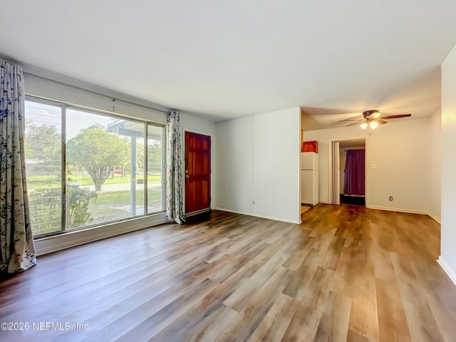 8146 LA MARNE Drive, Jacksonville, FL 32221