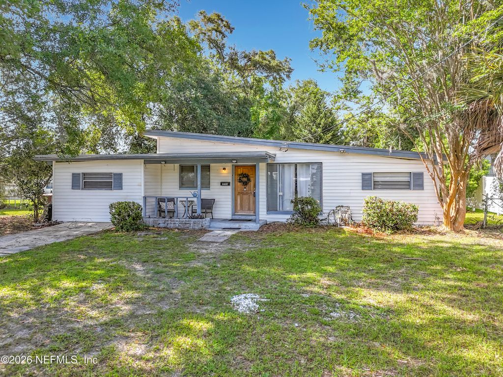 8146 LA MARNE Drive, Jacksonville, FL 32221