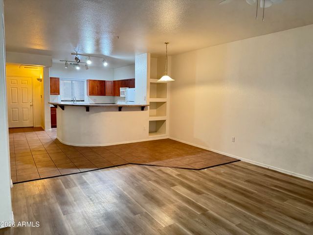 920 E DEVONSHIRE Avenue 2012, Phoenix, AZ 85014