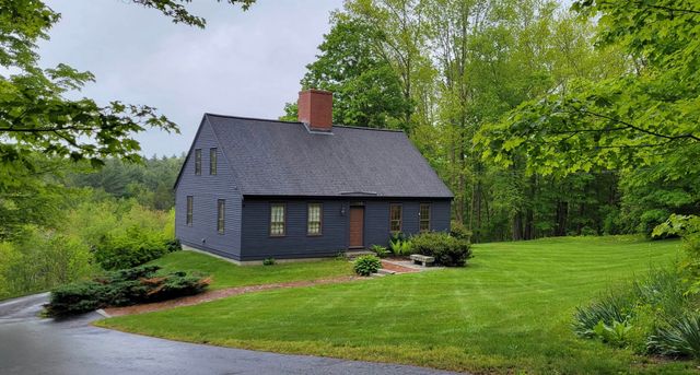 50 Moulton Ridge Road, Kensington, NH 03833