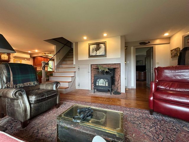 50 Moulton Ridge Road, Kensington, NH 03833