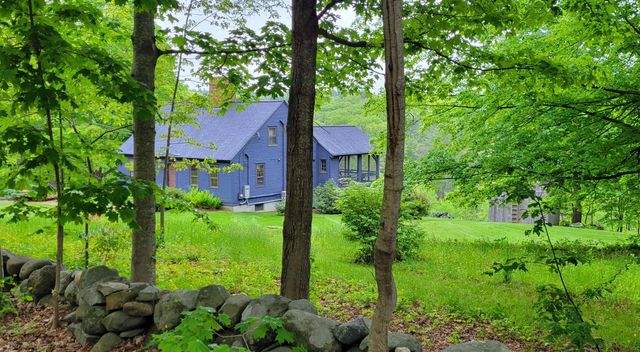 50 Moulton Ridge Road, Kensington, NH 03833