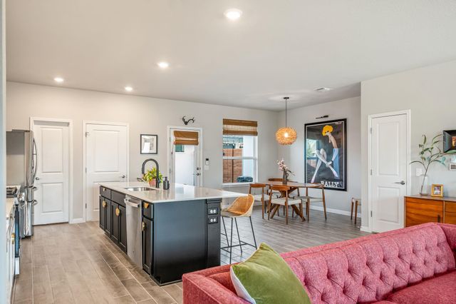 5400 Baythorne DR A, Austin, TX 78747