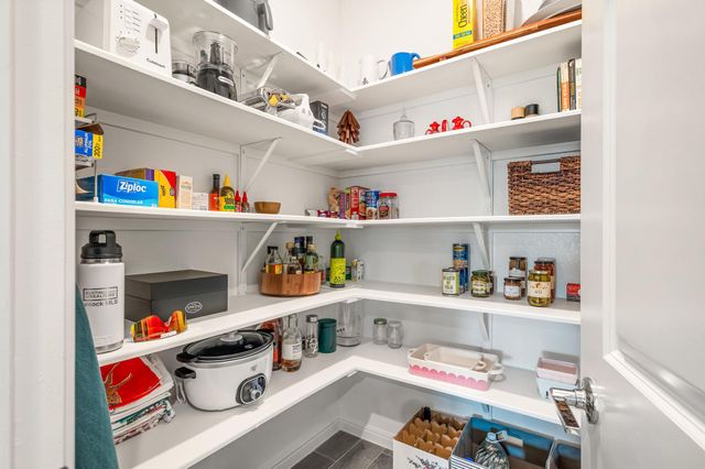 5400 Baythorne DR A, Austin, TX 78747