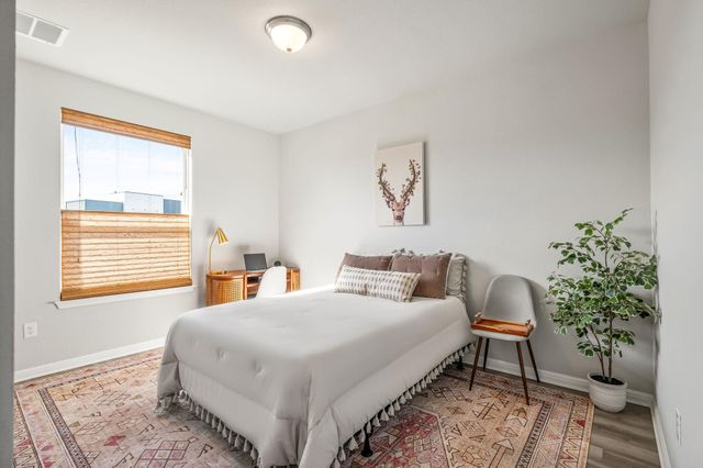 5400 Baythorne DR A, Austin, TX 78747