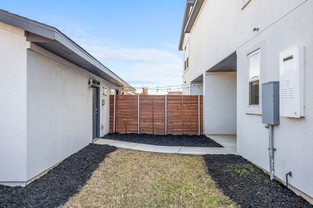 5400 Baythorne DR A, Austin, TX 78747