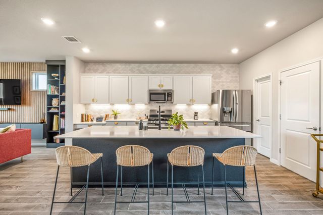 5400 Baythorne DR A, Austin, TX 78747