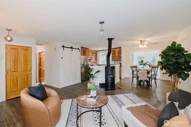 7685 NE Harbor View Drive, Poulsbo, WA 98370