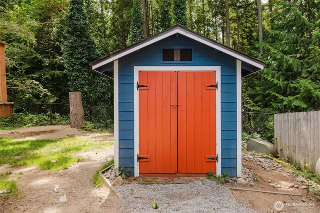 7685 NE Harbor View Drive, Poulsbo, WA 98370