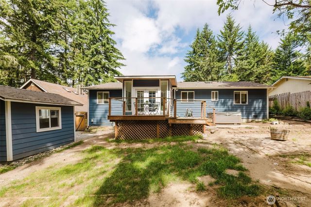 7685 NE Harbor View Drive, Poulsbo, WA 98370