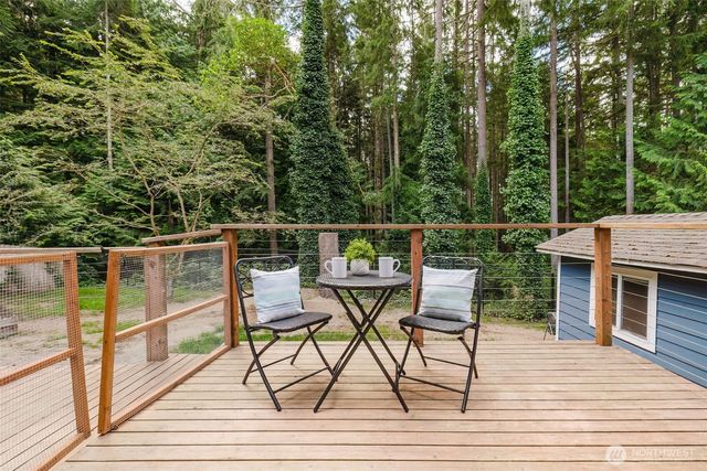 7685 NE Harbor View Drive, Poulsbo, WA 98370