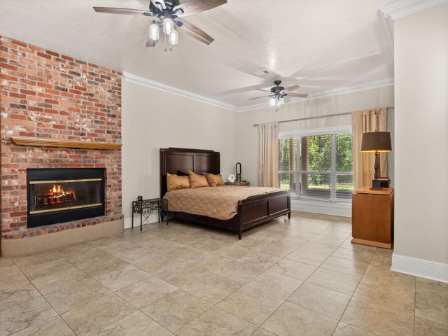 160 Fullerton Ext,, Leesville, LA 71446