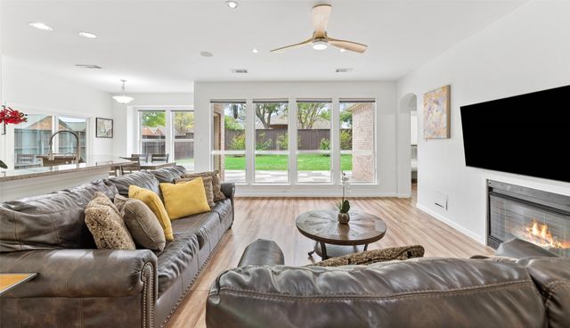 12165 Shoal Creek Drive, Frisco, TX 75035