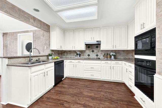 2905 Foxcreek Drive, Richardson, TX 75082