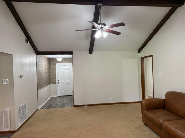 8615 Washington Boulevard, Beaumont, TX 77707