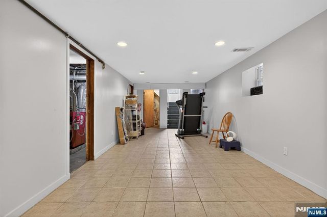 176 Boyd Avenue, Jersey City, NJ 07304