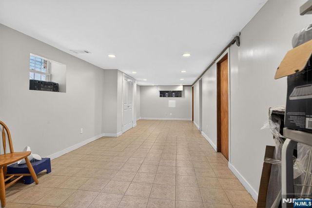 176 Boyd Avenue, Jersey City, NJ 07304