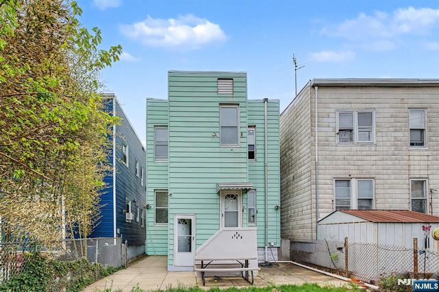 176 Boyd Avenue, Jersey City, NJ 07304