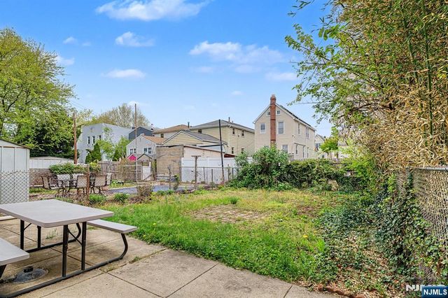 176 Boyd Avenue, Jersey City, NJ 07304