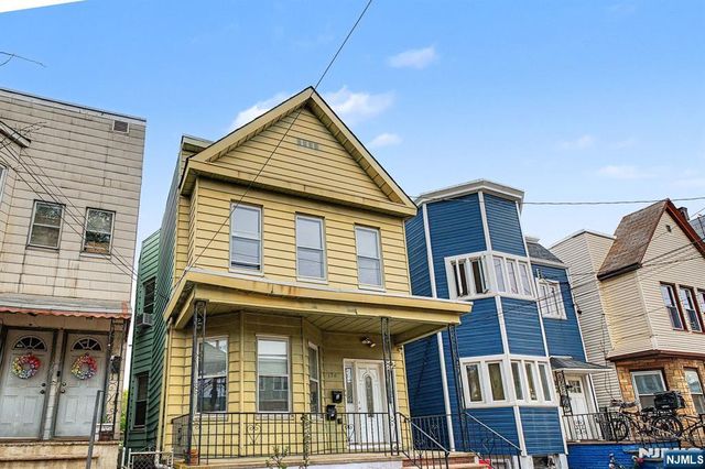 176 Boyd Avenue, Jersey City, NJ 07304
