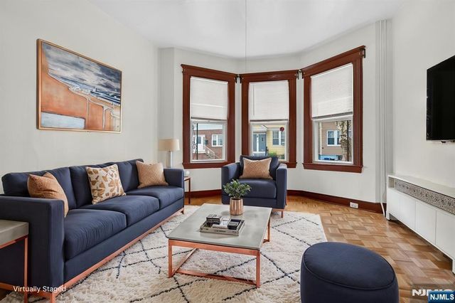 176 Boyd Avenue, Jersey City, NJ 07304