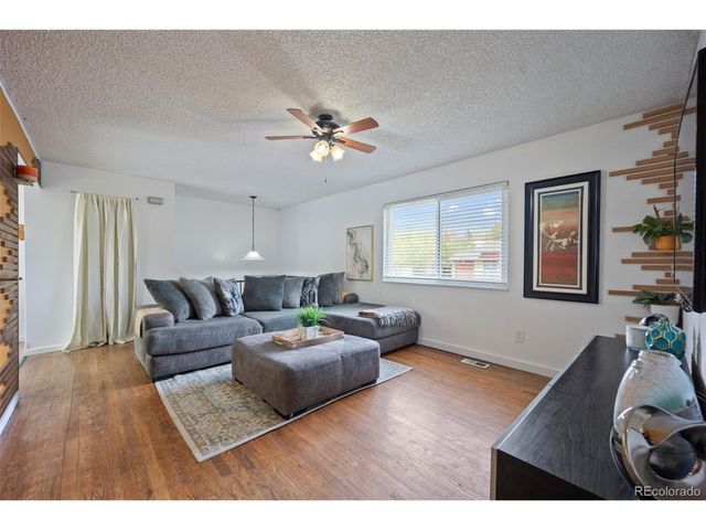 7118 Metropolitan St, Colorado Springs, CO 80911