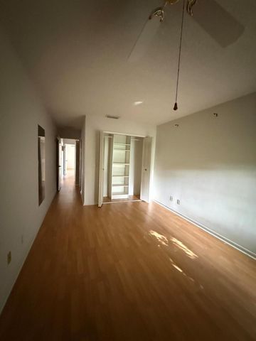 5933 FOREST HILL Boulevard 3, West Palm Beach, FL 33415