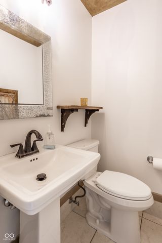 6405 Landborough North Drive, Indianapolis, IN 46220