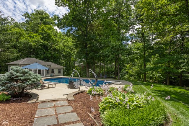 6405 Landborough North Drive, Indianapolis, IN 46220