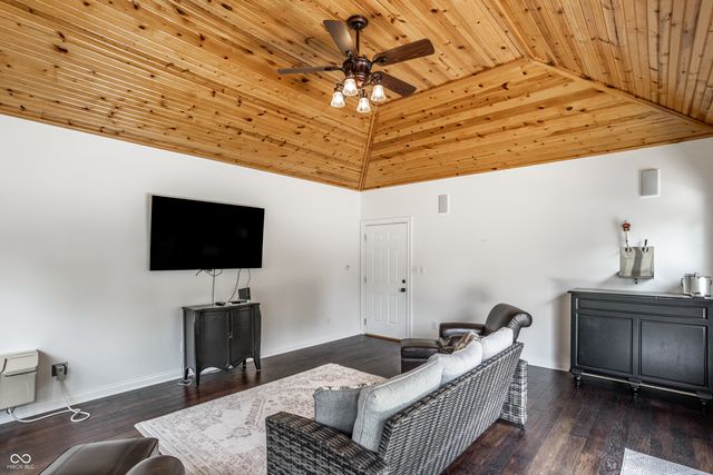 6405 Landborough North Drive, Indianapolis, IN 46220
