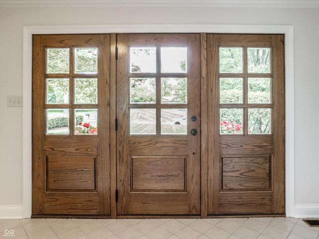 6405 Landborough North Drive, Indianapolis, IN 46220