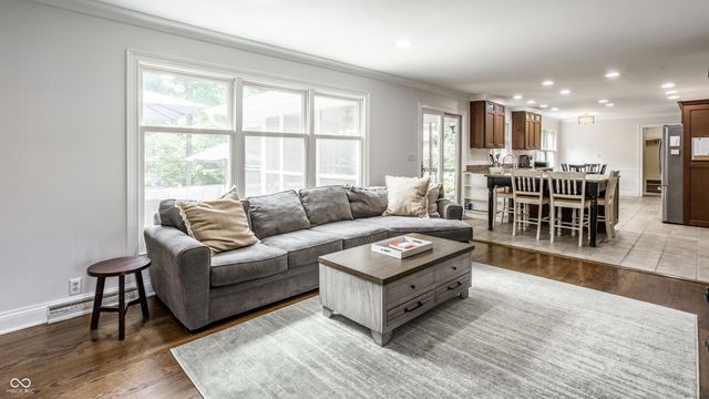 6405 Landborough North Drive, Indianapolis, IN 46220