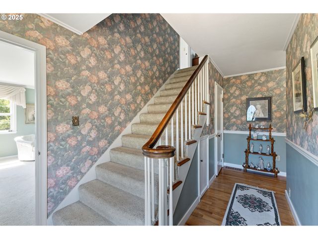 1211 FAIRVIEW St, Myrtle Point, OR 97458