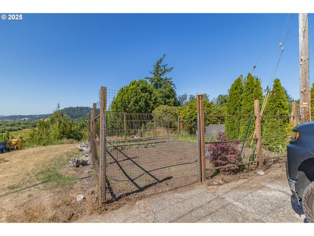 1211 FAIRVIEW St, Myrtle Point, OR 97458