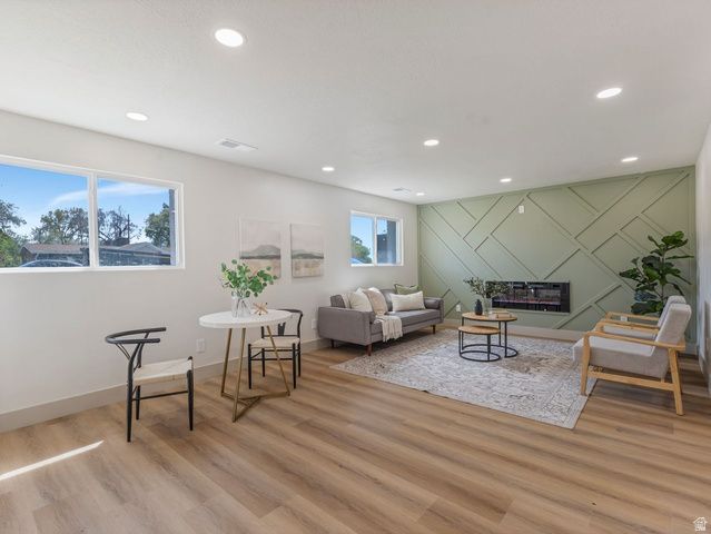 2068 W 5950 S, Roy, UT 84067