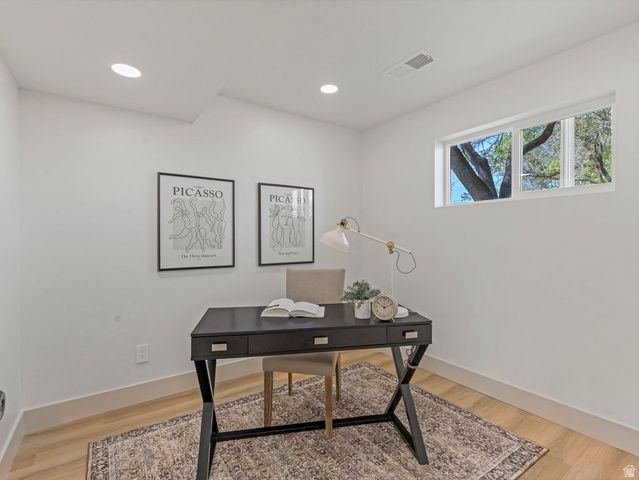 2068 W 5950 S, Roy, UT 84067